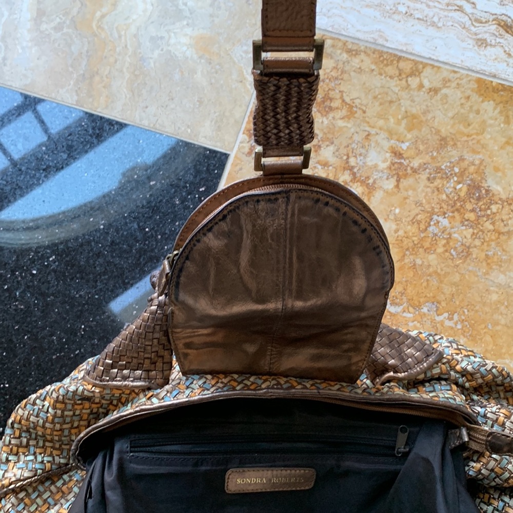 Sondra Robert’s woven leather w/ braided/textured accents/flap is a change purse - Picture 9 of 17